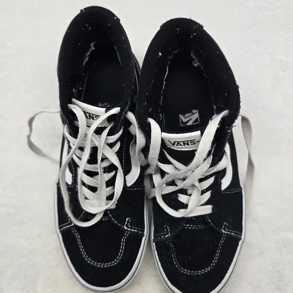Vans Sk8-Hi High Top Sneakers Black White Suede Canvas Skate Shoes Youth 4.0